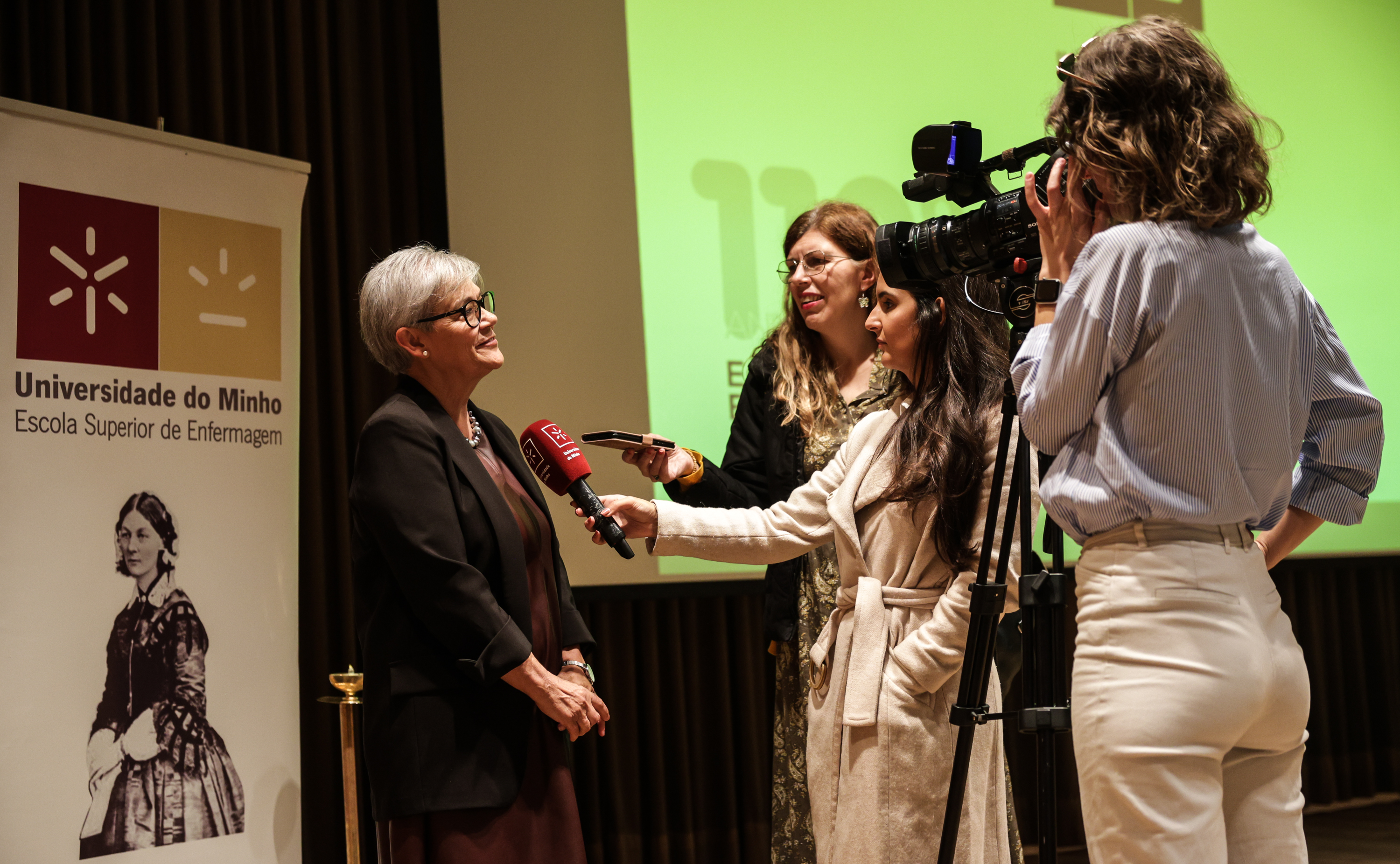 Thumbnail da galeria Aniversário Escola de Enfermagem